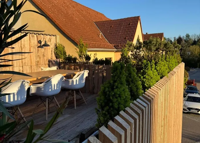 Mit Terrasse アパート